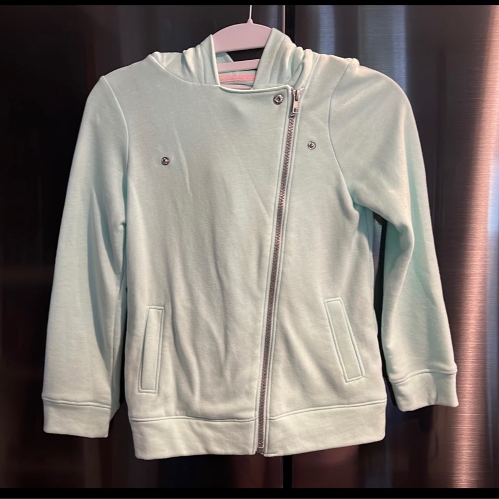 Girls zip-up unicorn hoodie. Size 7/8   Never Worn!